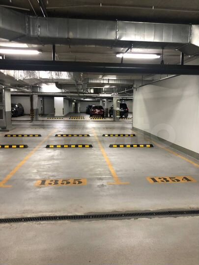 Машиноместо, 12 м²