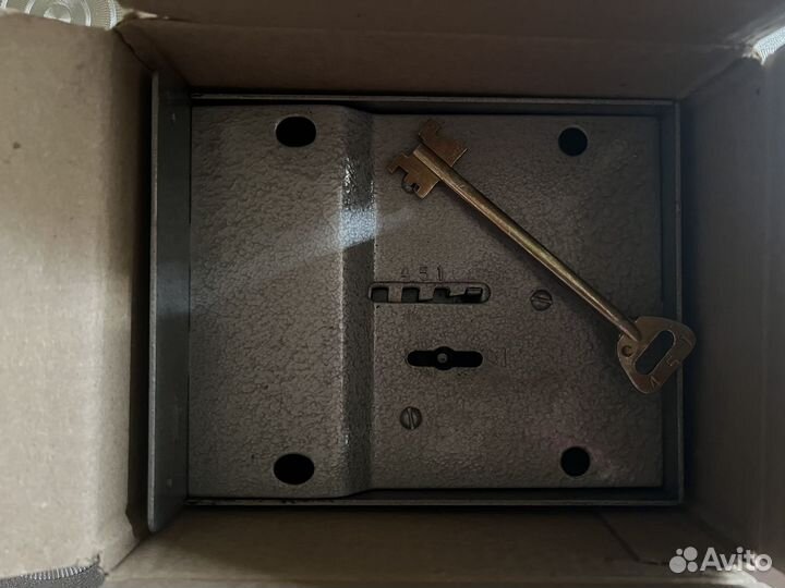 Замок гаражный сейфового типа