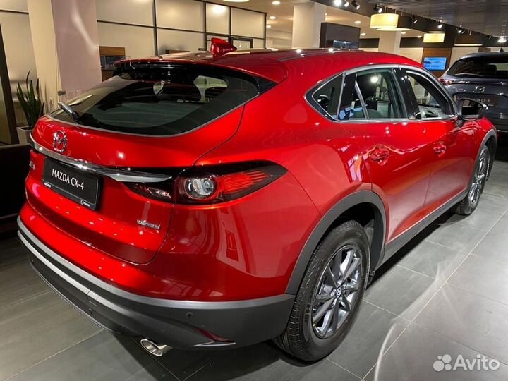 Mazda CX-4, 2023