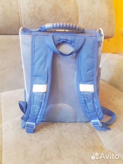 Школьный рюкзак