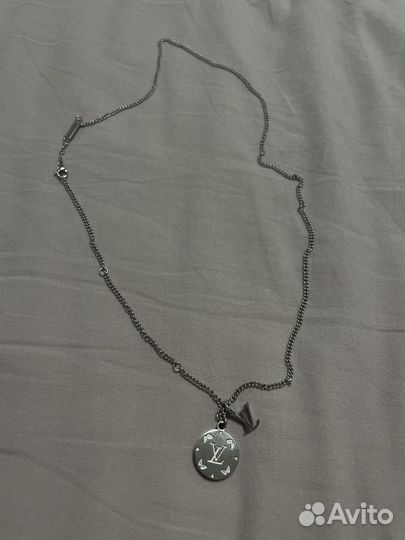 Louis vuitton подвеска