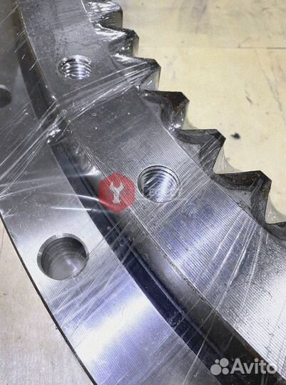 Поворотный круг Hyundai R250LC-3