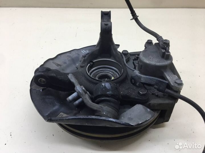 Кулак поворотный передний левый Toyota Camry V50 2011-2017