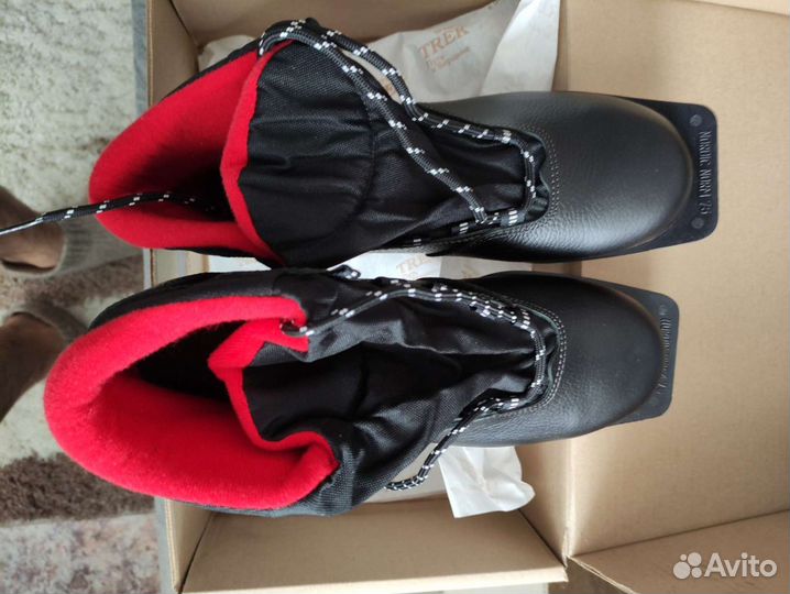 Лыжные ботинки trek