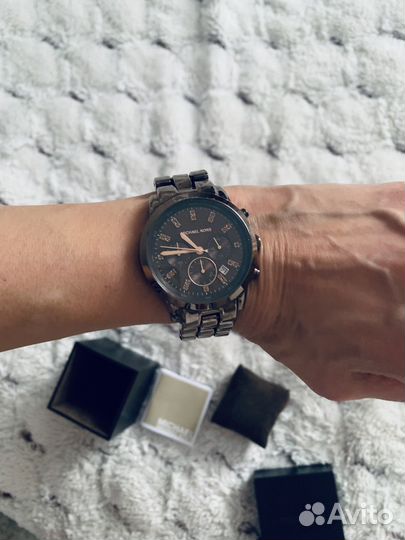 Наручные часы Mikhael Kors