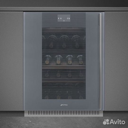 Встраиваемый винный шкаф smeg CVI138LWS2