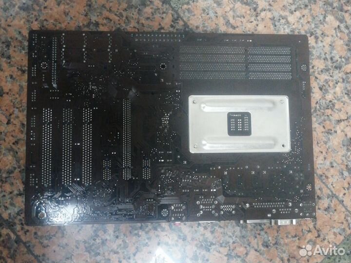 Материнская плата am3+ нерабочая