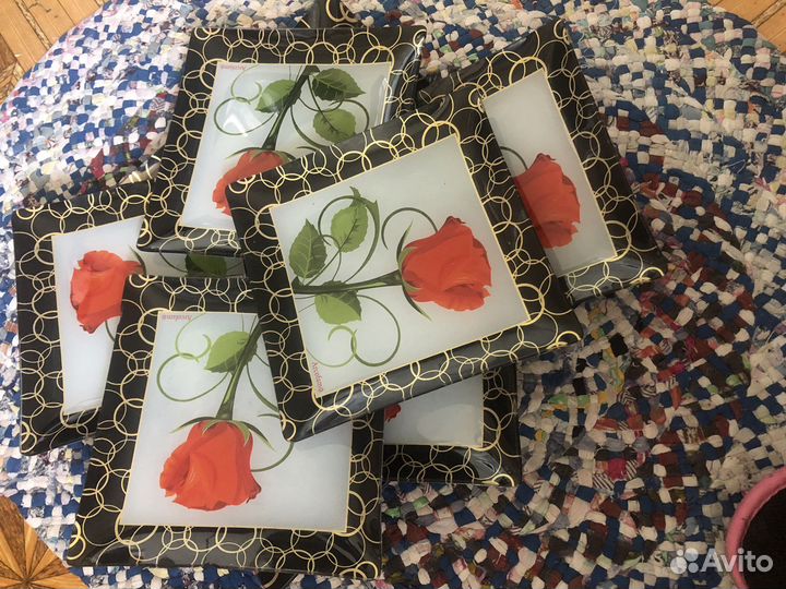 Поднос большой и 5 тарелок