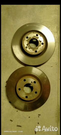 Тормозные диски на Toyota Camry 50