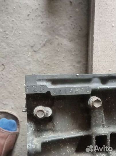 Запчасти на toyota corolla