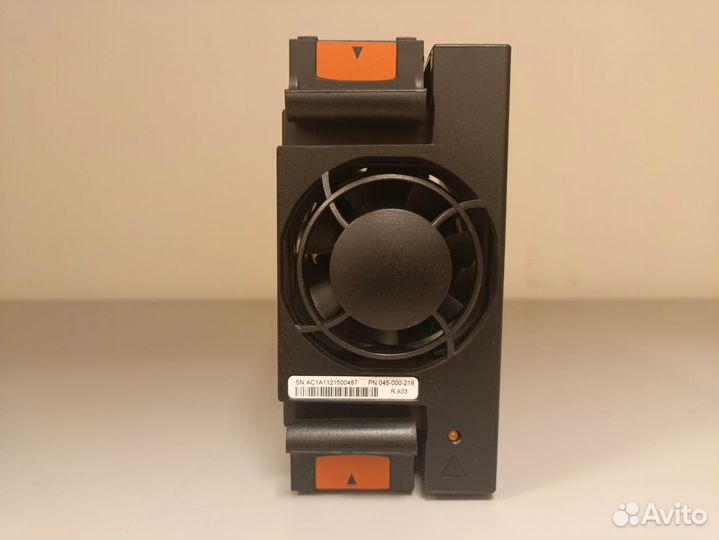 Сервер EMC Fan 045-000-219 SG9003 24V 2.5A 710G Fa
