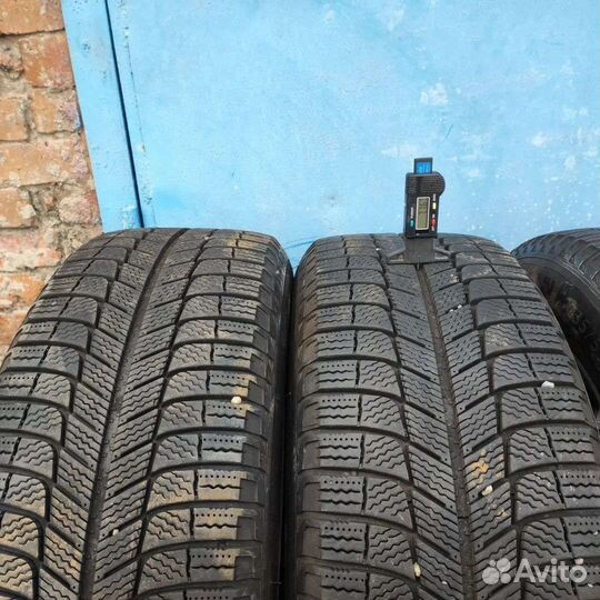 Michelin X-Ice 3 235/55 R18