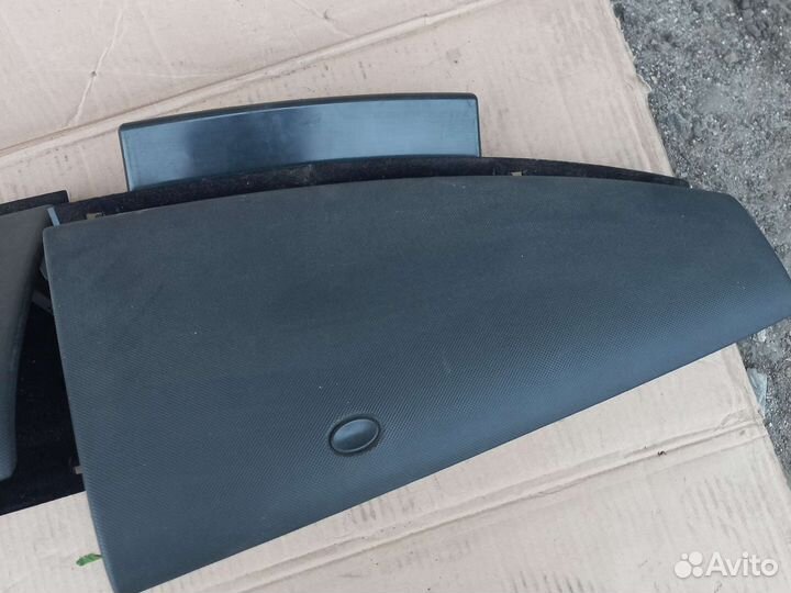 Ford Galaxy (00-06) бардачки торпеды верхние