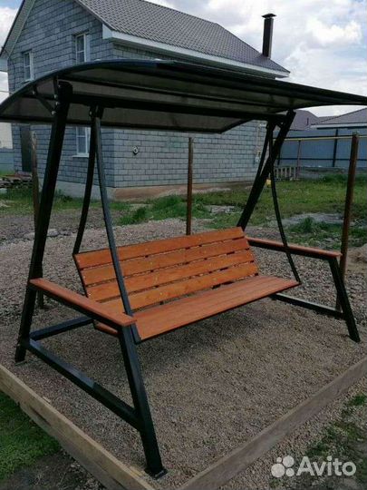 Садовые качели новые