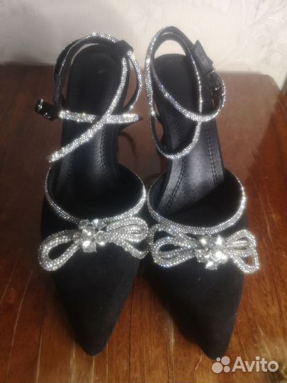 Туфли женские 38 р-р новые