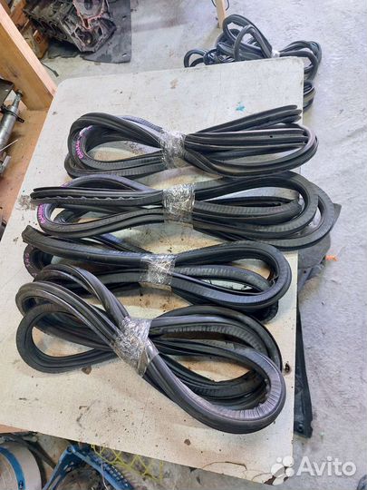 Уплотнитель Opel Omega B