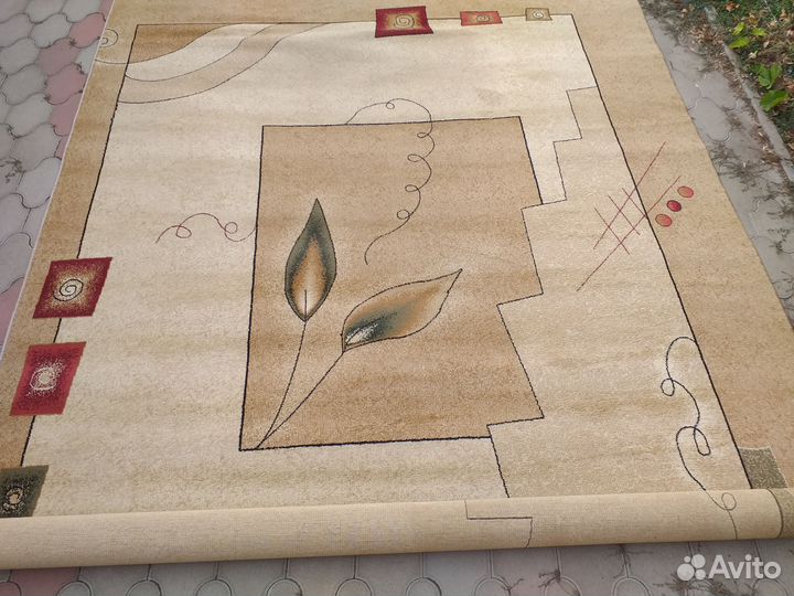 Большой ковер