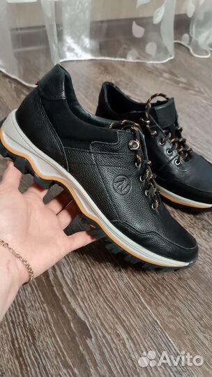 Кроссовки 41р натуральная кожа