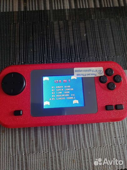 Игровая консоль