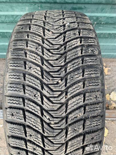 Michelin X-Ice North 3 225/40 R19 93H