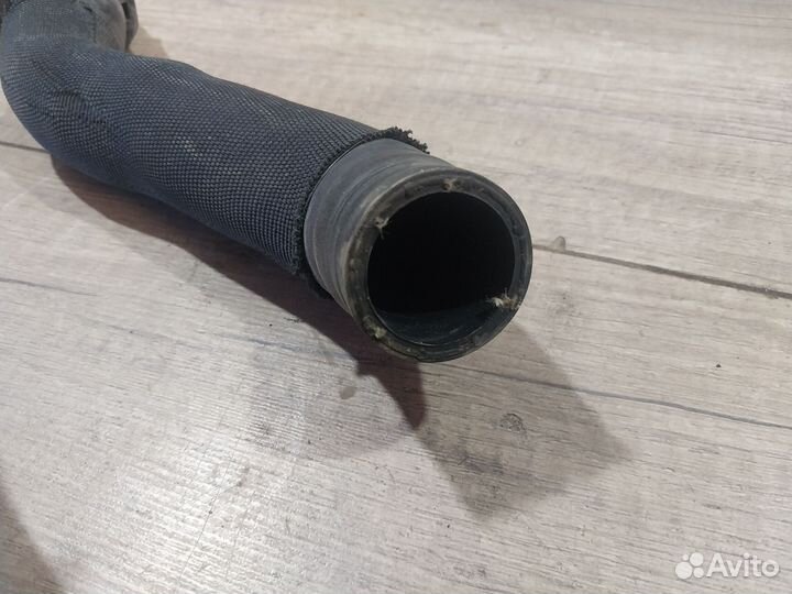 Патрубок охлаждения Skoda Octavia A5