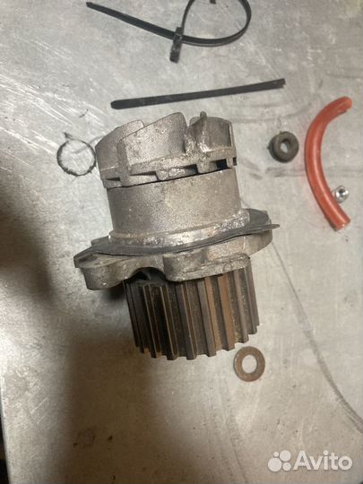 Помпа для ваз 2110 16 кл