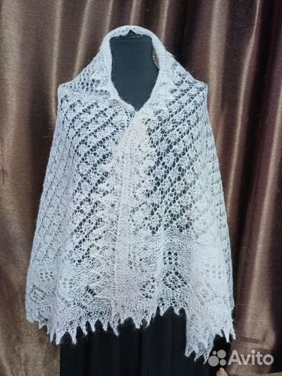 Палантин пуховый