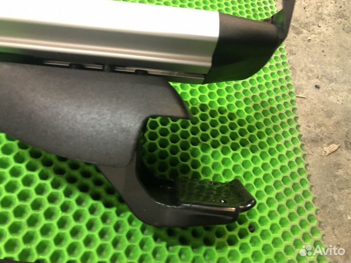 Новые оригинальные дуги багажника Renault Duster