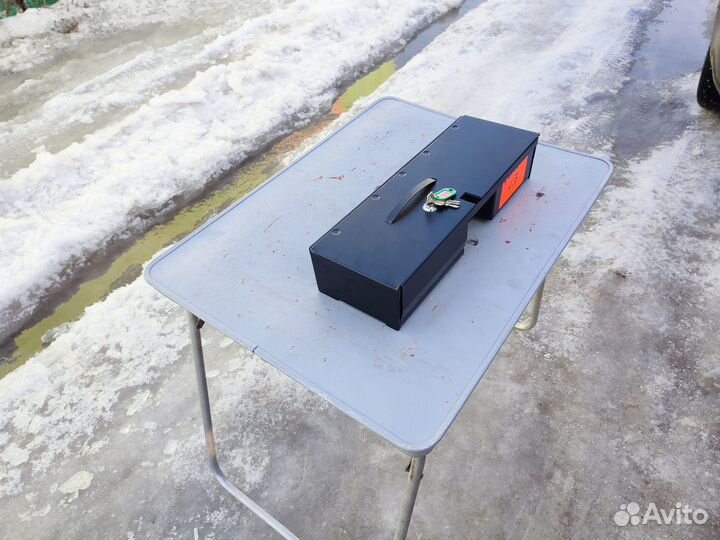 Денежный ящик