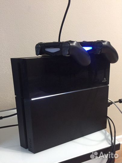 Sony Play Station 4 + 400 игр