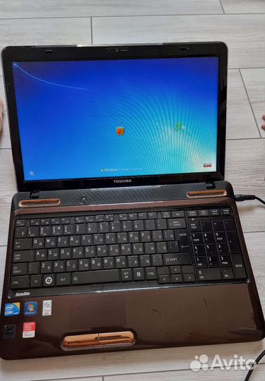 Ноутбук toshiba