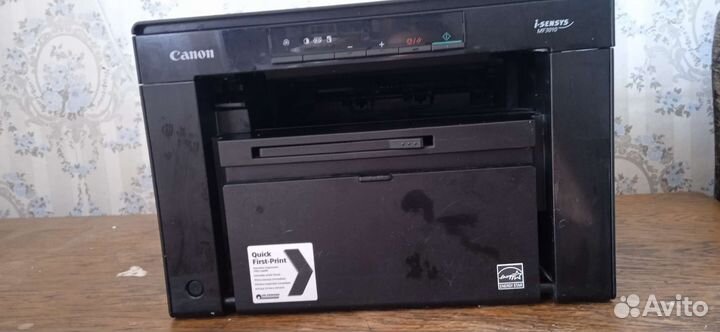 Продается мфц Canon i-SenSys мф 3010.Цена 10 т.р