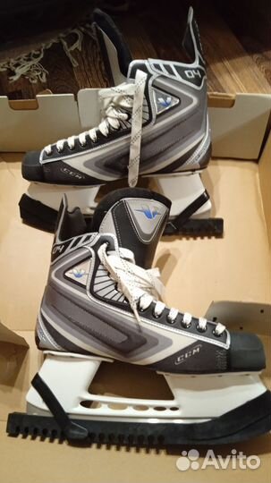 Хоккейные коньки ссм 46 размер. Новые