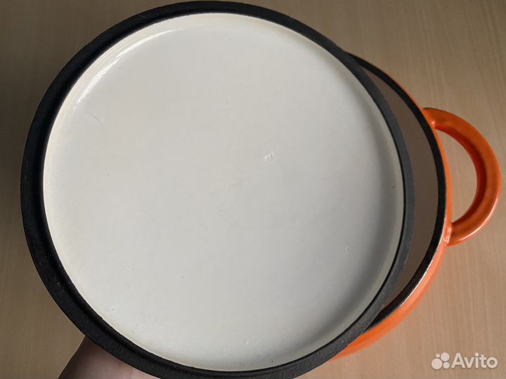 Чугунная эмалированная кастрюля Gipfel