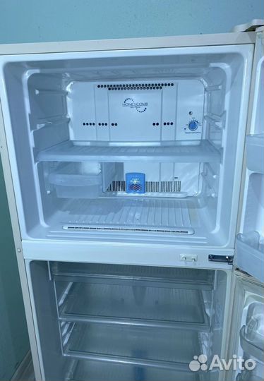 Холодильник бу sharp