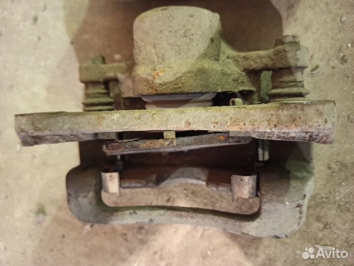 Суппорт тормозной передний, задний ix55 + пружины