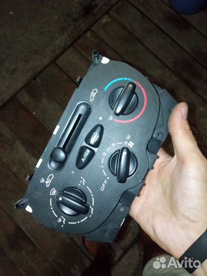 Блок управления печкой и кондиционером Пежо 206