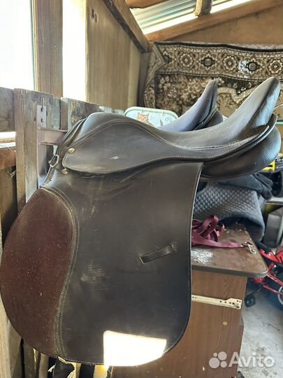 Седло для лошади