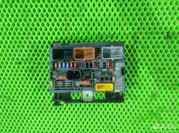 Блок предохранителей BSM Peugeot 308