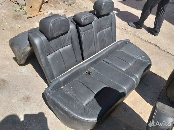 Кожаный салон Peugeot 607