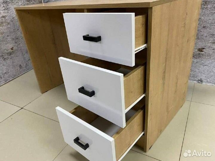 Письменный стол Стандарт дуб вотан/Белый