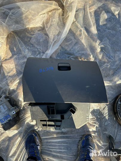 Бардачок LADA Vesta