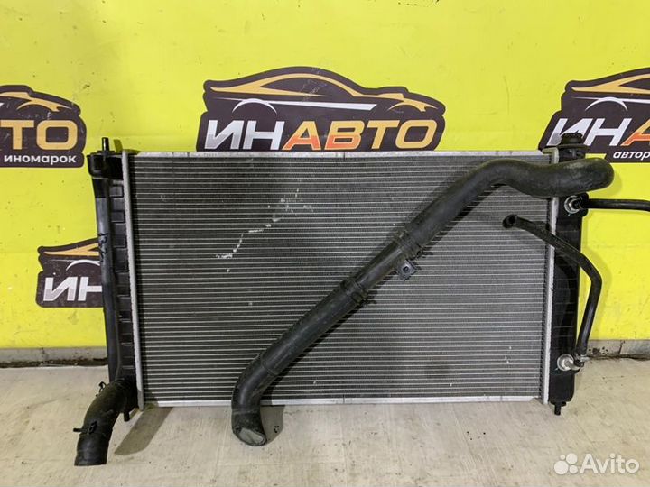 Радиатор охлаждения двигателя Nissan Teana J32