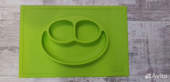 Тарелка зеленая и синяя поменьше плейсмат ez pz