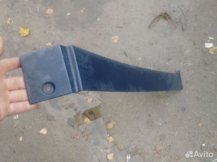 Накладка заднего правого крыла мерседес вито 639 M