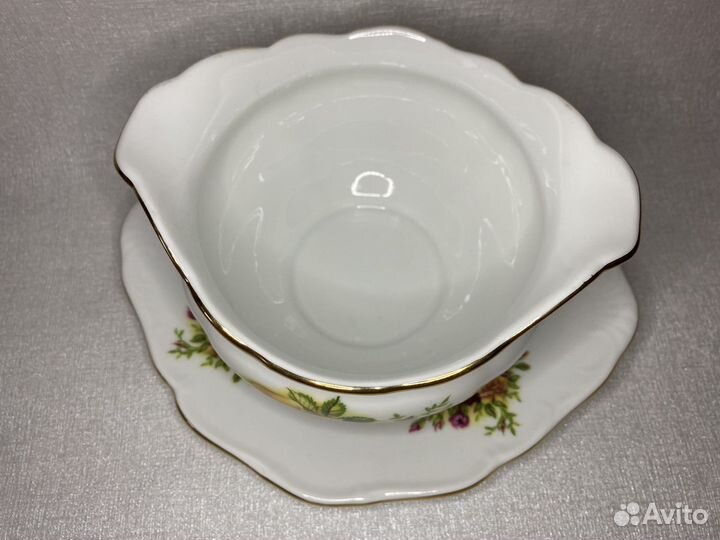 Соусник и солонка