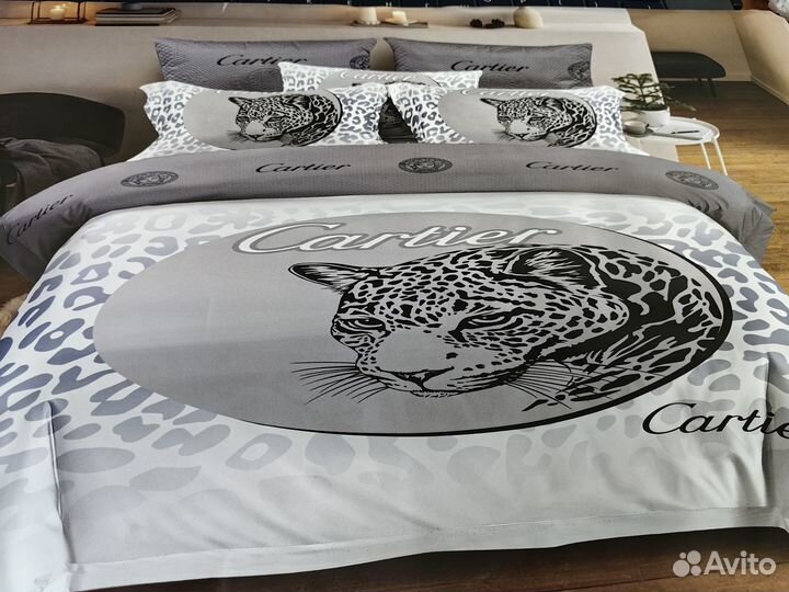 Постельное новое белье евро