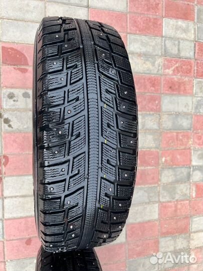 Колеса зимние нива 4х4 kumho 205/70 r15 96T