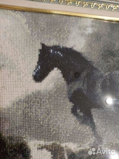 Картина вышитая крестом ручная работа