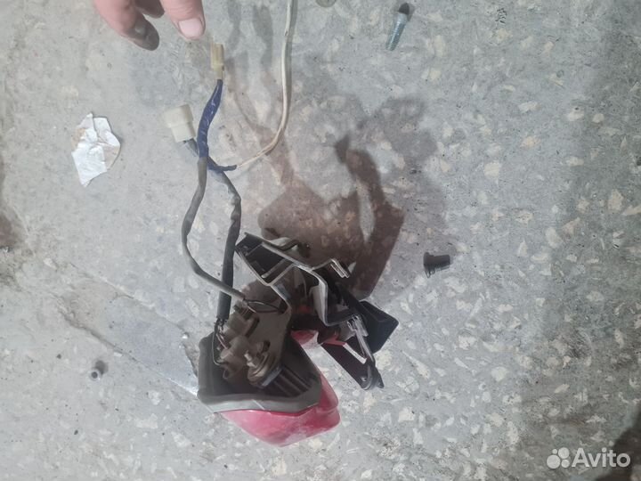 Kawasaki zzr 400 600 стоп сигнал фонарь